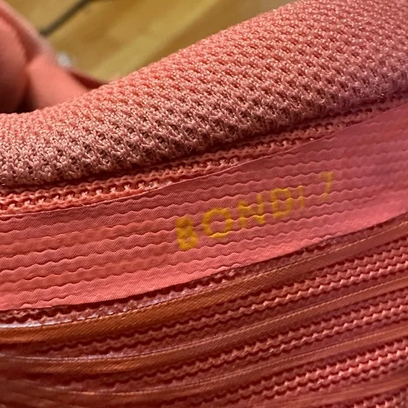 Hoka One One Women's Bondi 7 Size 7 - Picture 4 of 4